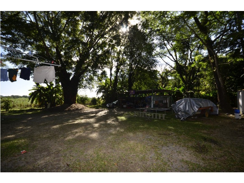 5 JUNCTION ROAD, Mossman QLD 4873