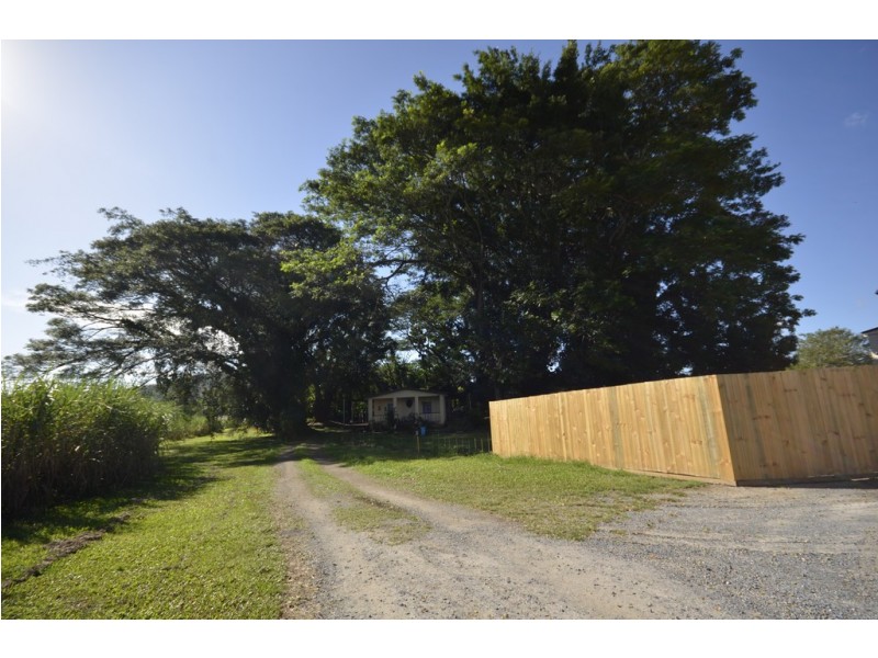 5 JUNCTION ROAD, Mossman QLD 4873