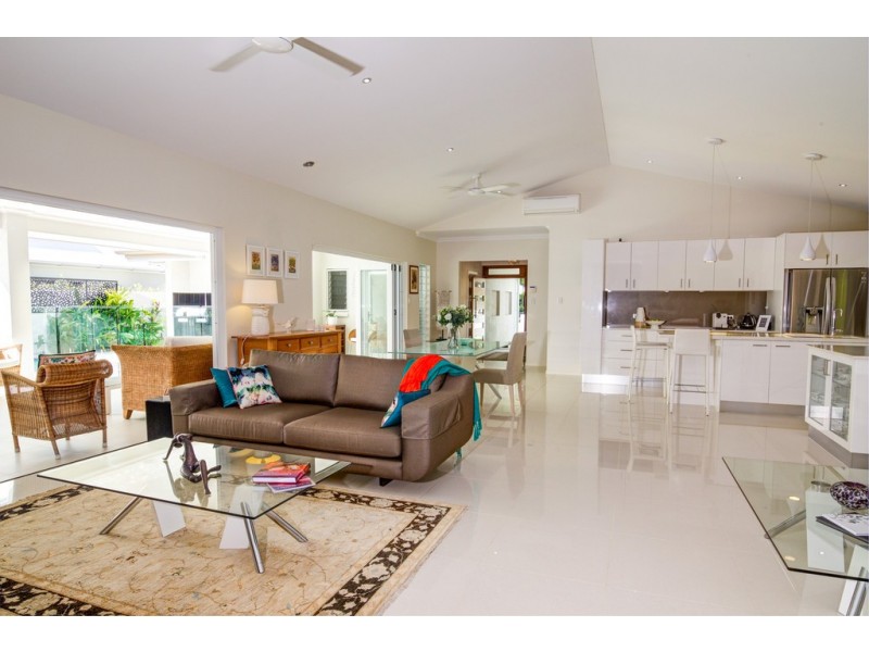 14/14-32 Barrier Street (The Sands Estate), Port Douglas QLD 4877
