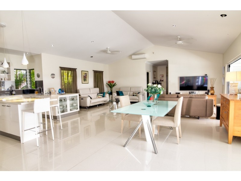 14/14-32 Barrier Street (The Sands Estate), Port Douglas QLD 4877