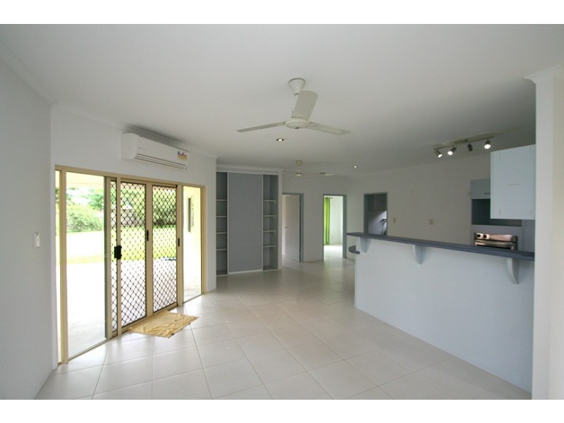 26 FOREST GLEN ROAD, Mossman QLD 4873