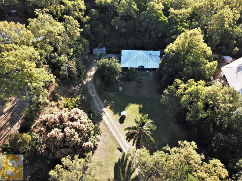 77 REYNOLDS ROAD, Oak Beach QLD 4877