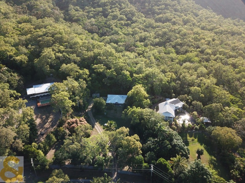 77 REYNOLDS ROAD, Oak Beach QLD 4877