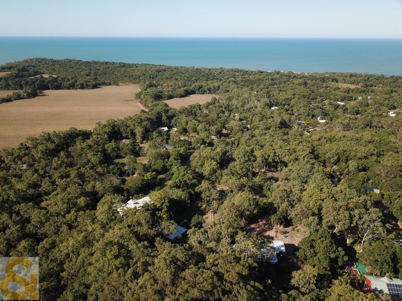 77 REYNOLDS ROAD, Oak Beach QLD 4877