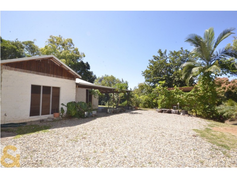 77 REYNOLDS ROAD, Oak Beach QLD 4877