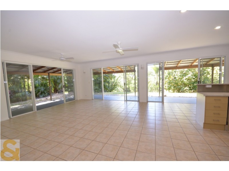 77 REYNOLDS ROAD, Oak Beach QLD 4877