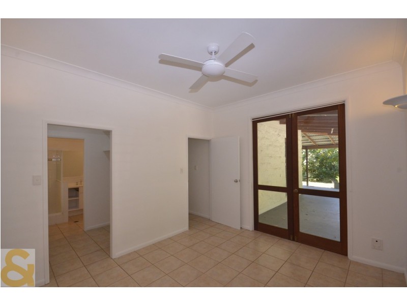 77 REYNOLDS ROAD, Oak Beach QLD 4877