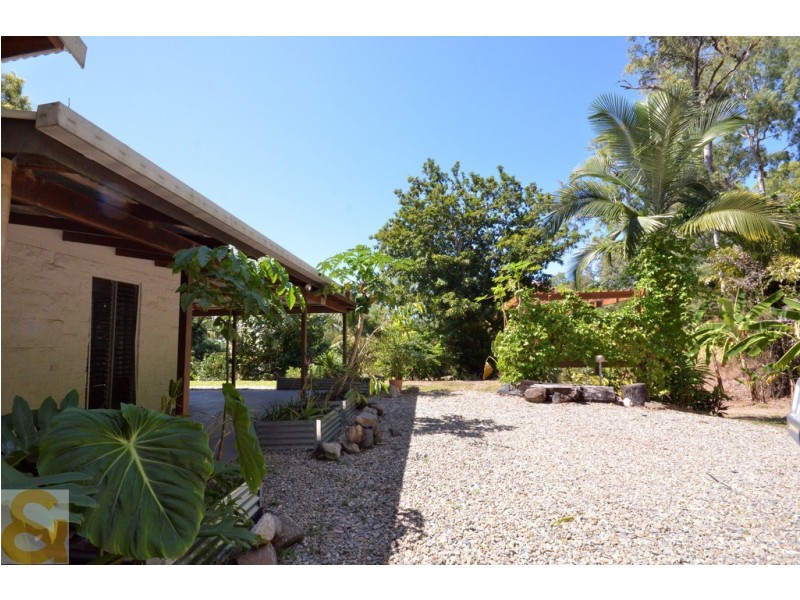 77 REYNOLDS ROAD, Oak Beach QLD 4877