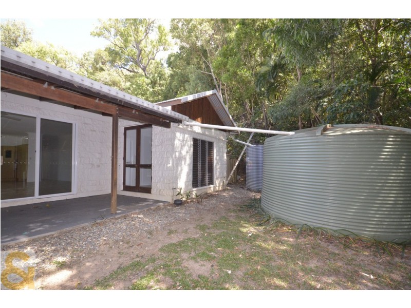 77 REYNOLDS ROAD, Oak Beach QLD 4877