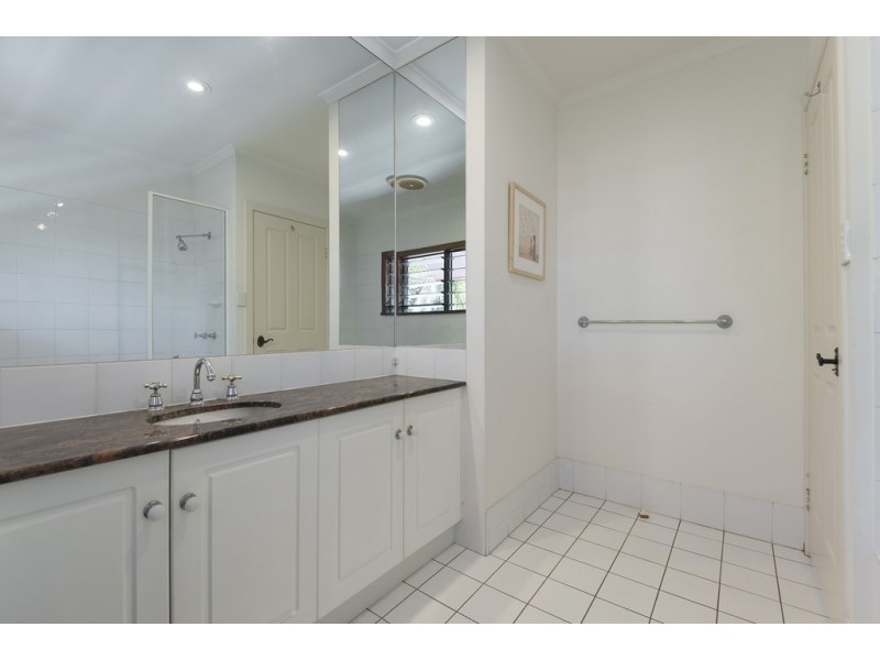 6 Arlington Close, Port Douglas QLD 4877