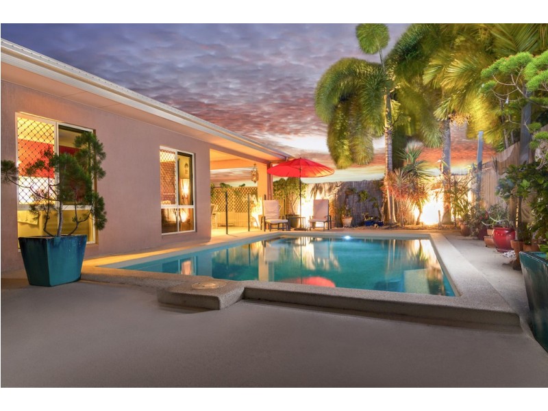 4 Shearwater Street, Port Douglas QLD 4877