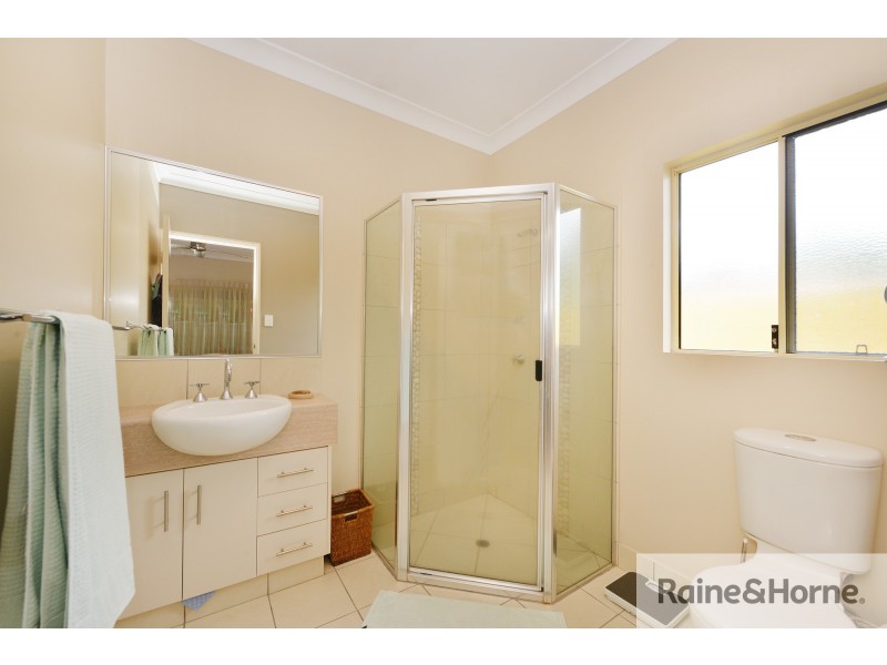 4 Shearwater Street, Port Douglas QLD 4877