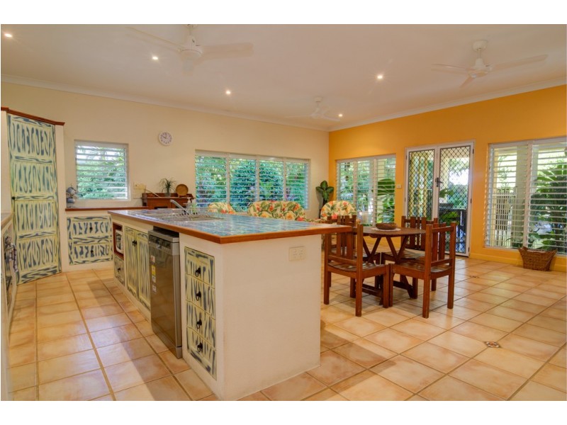 5 Seabrook Avenue, Port Douglas QLD 4877