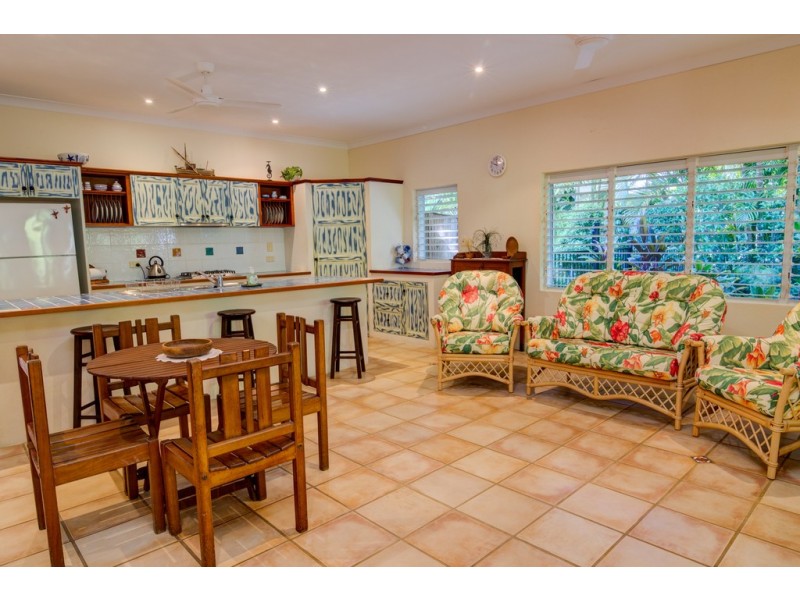 5 Seabrook Avenue, Port Douglas QLD 4877