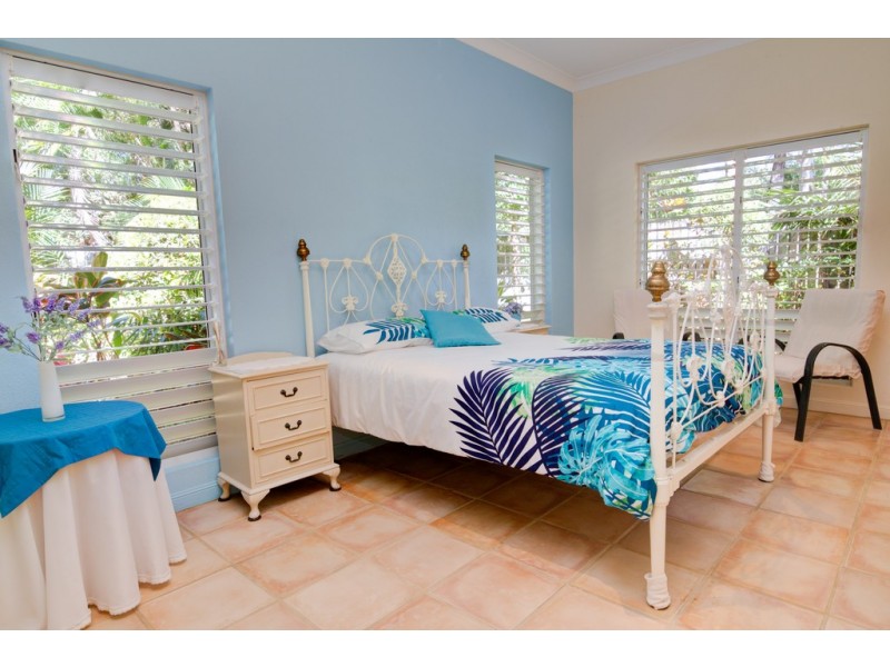 5 Seabrook Avenue, Port Douglas QLD 4877