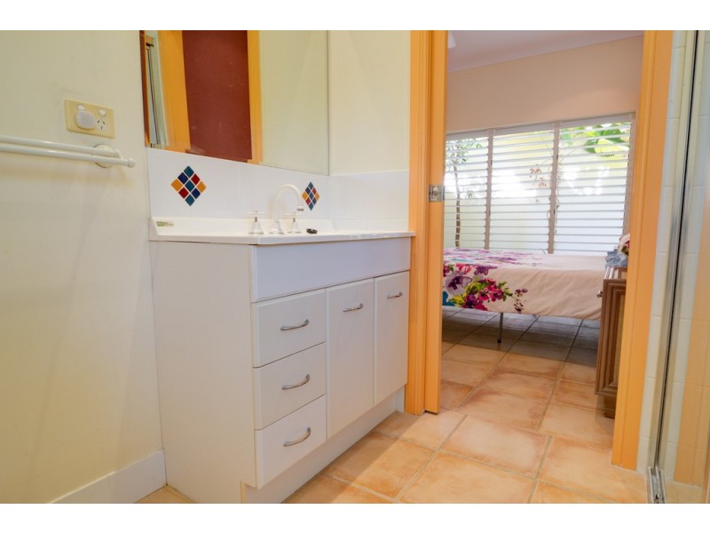 5 Seabrook Avenue, Port Douglas QLD 4877