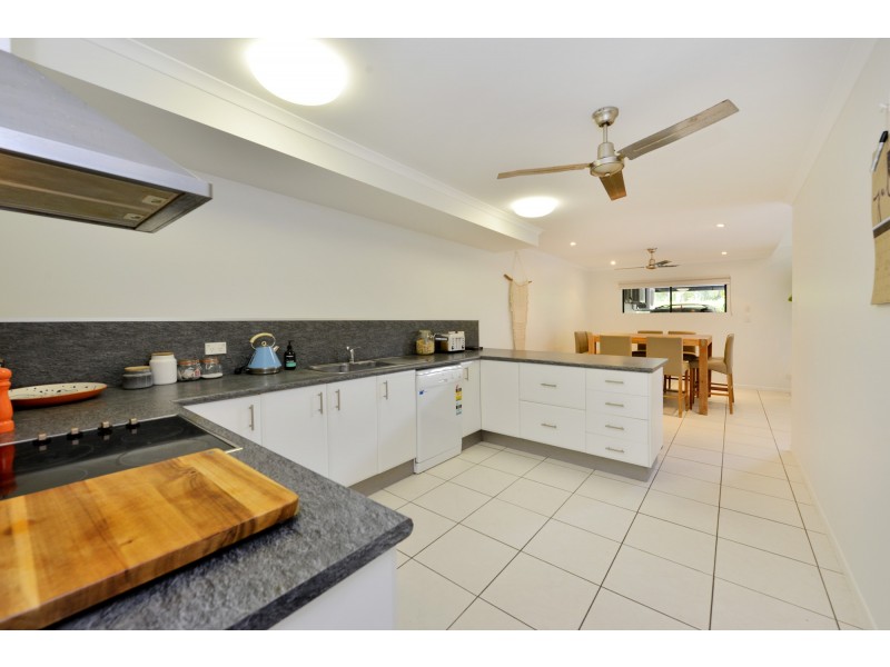 24/33-39 Nautilus Street (Fronds on Nautilus), Port Douglas QLD 4877