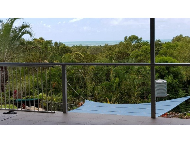 27 Third Street Ayton, Bloomfield QLD 4895