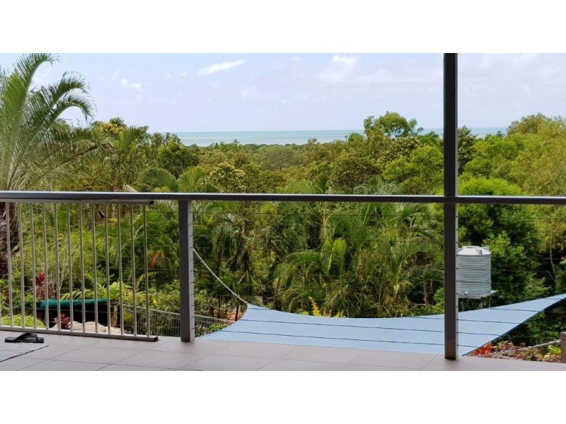 27 Third Street Ayton, Bloomfield QLD 4895