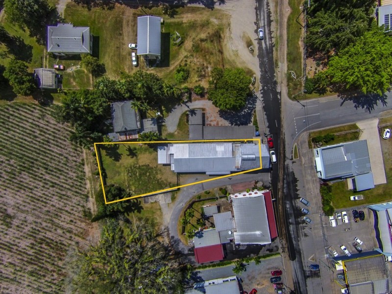 30 Mill Street, Mossman QLD 4873