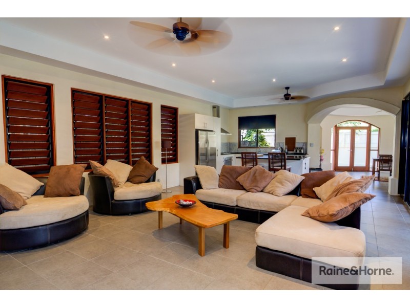 19/14-32 Barrier Street (The Sands Estate), Port Douglas QLD 4877