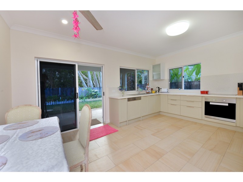 2/13 Ti Tree Street, Port Douglas QLD 4877