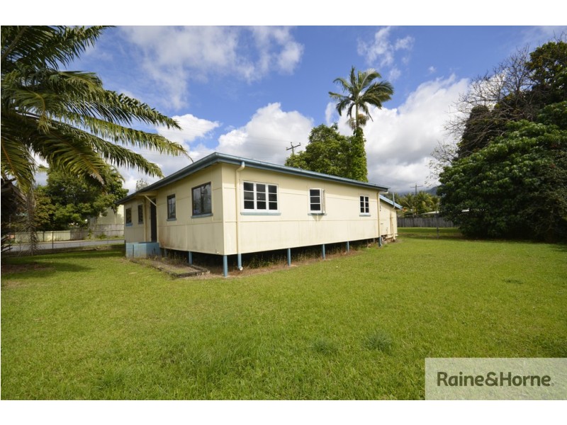 9 OWEN STREET, Mossman QLD 4873