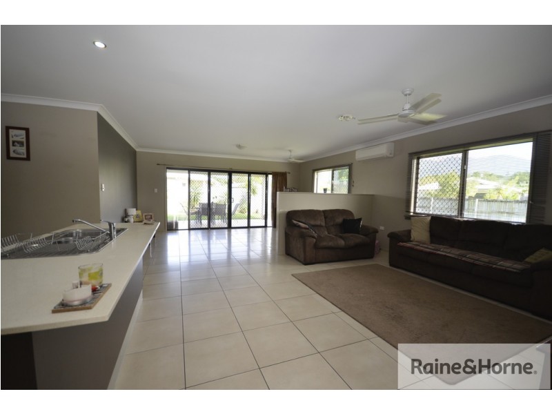 3 SPOONBILL CLOSE, Mossman QLD 4873