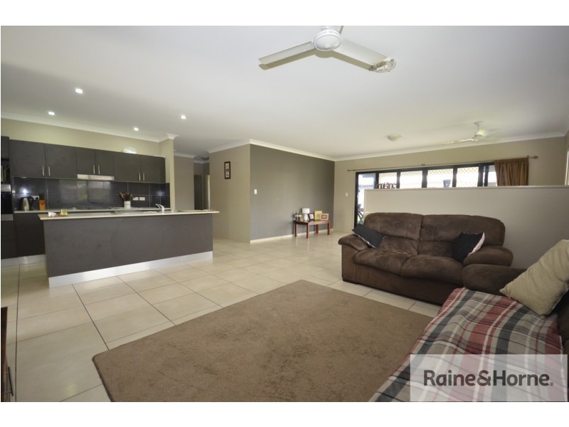 3 SPOONBILL CLOSE, Mossman QLD 4873