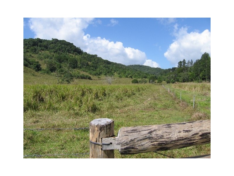 3 Mossman Mt Molloy Rd, Julatten QLD 4871