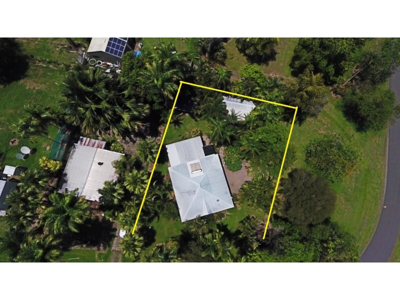 2 Douglas Street, Daintree QLD 4873