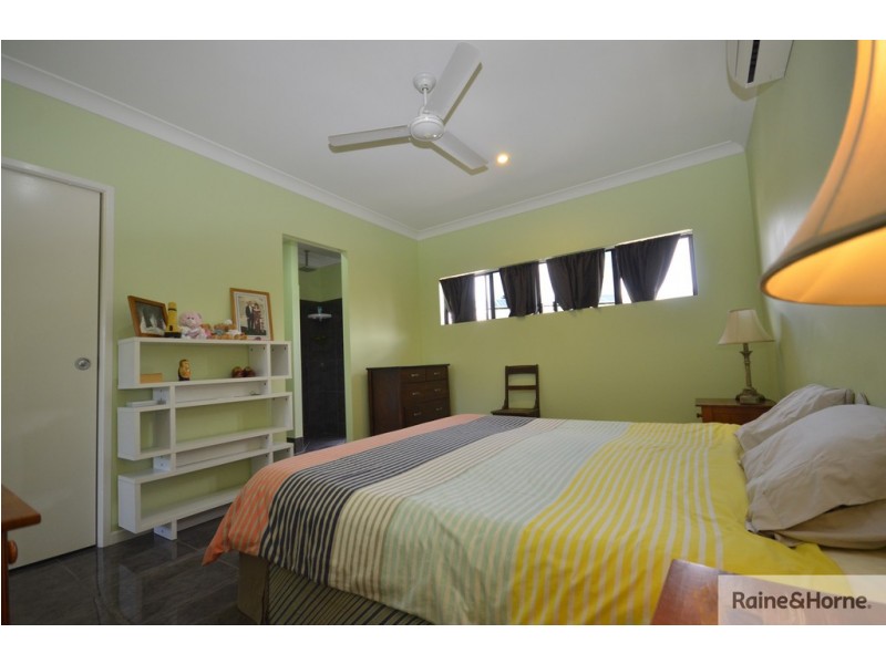 10 SPOONBILL CLOSE, Mossman QLD 4873