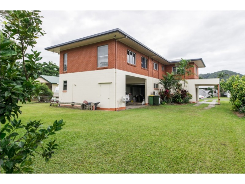 22 MOSSMAN STREET, Mossman QLD 4873