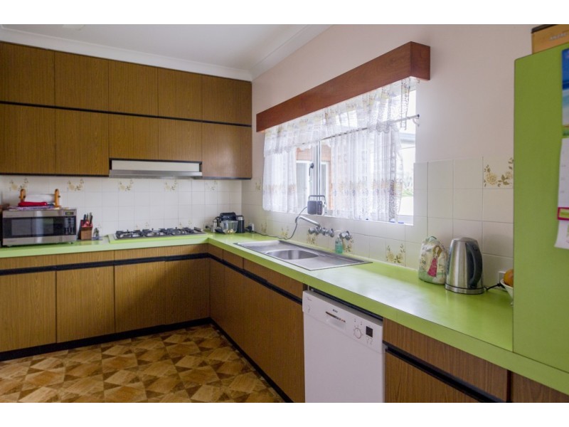 22 MOSSMAN STREET, Mossman QLD 4873