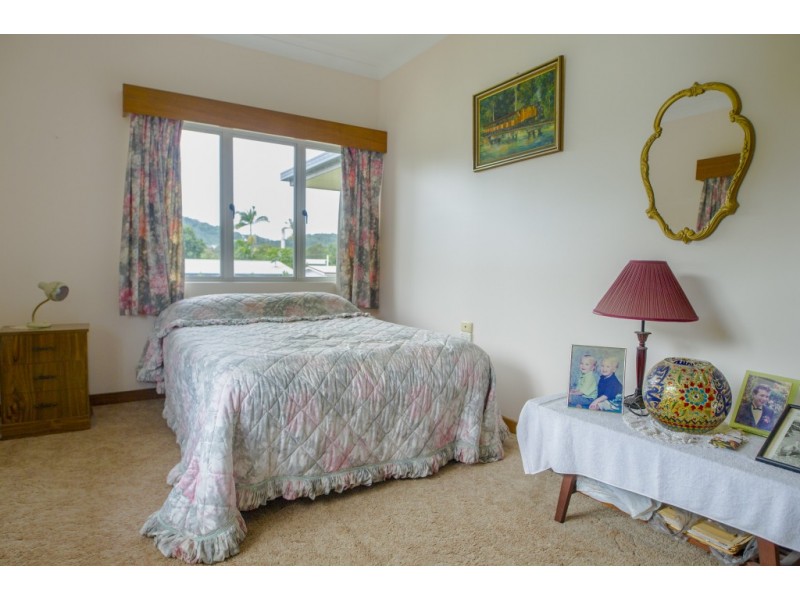 22 MOSSMAN STREET, Mossman QLD 4873