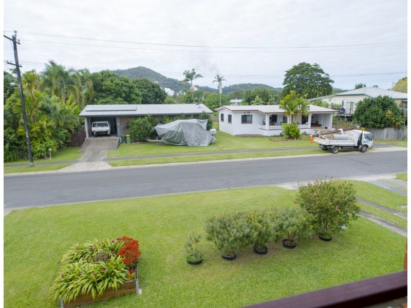 22 MOSSMAN STREET, Mossman QLD 4873