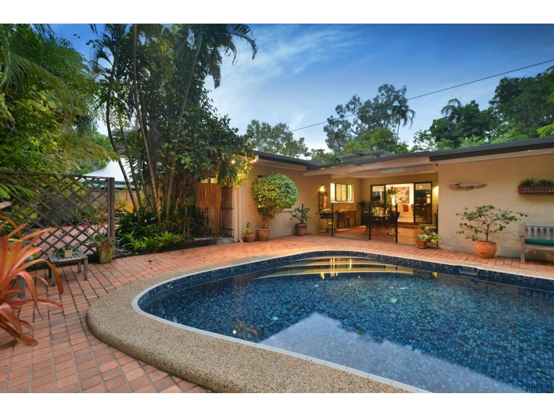 11 ANDREWS CLOSE, Port Douglas QLD 4877