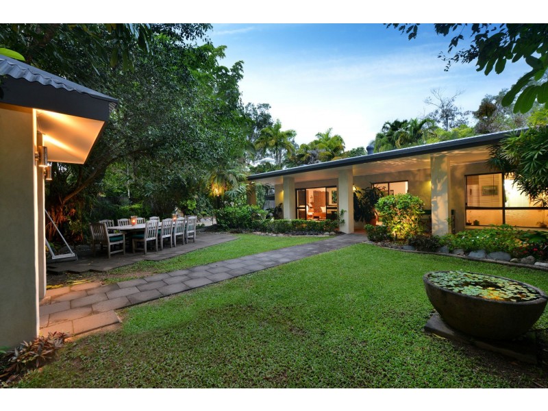 11 ANDREWS CLOSE, Port Douglas QLD 4877