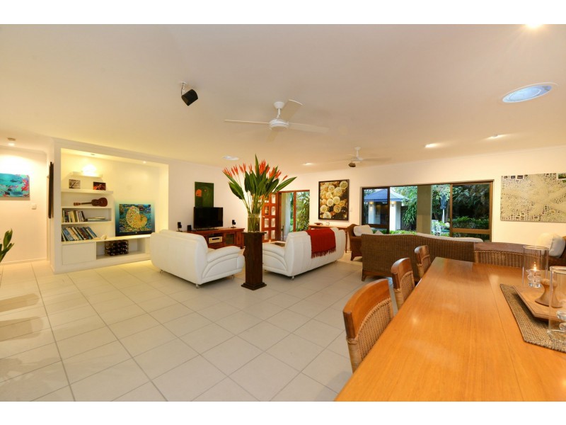 11 ANDREWS CLOSE, Port Douglas QLD 4877