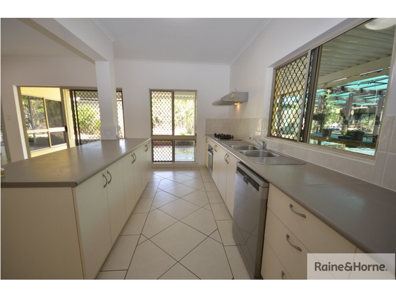 40 JOHNSTON ROAD, Mossman QLD 4873