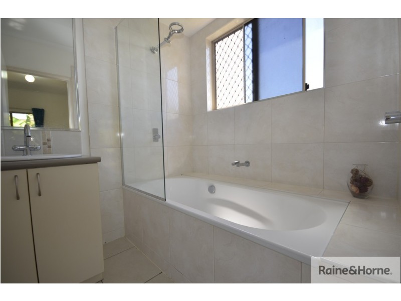 40 JOHNSTON ROAD, Mossman QLD 4873