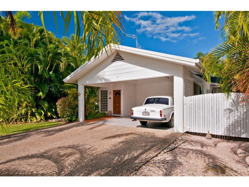 Port Douglas QLD 4877