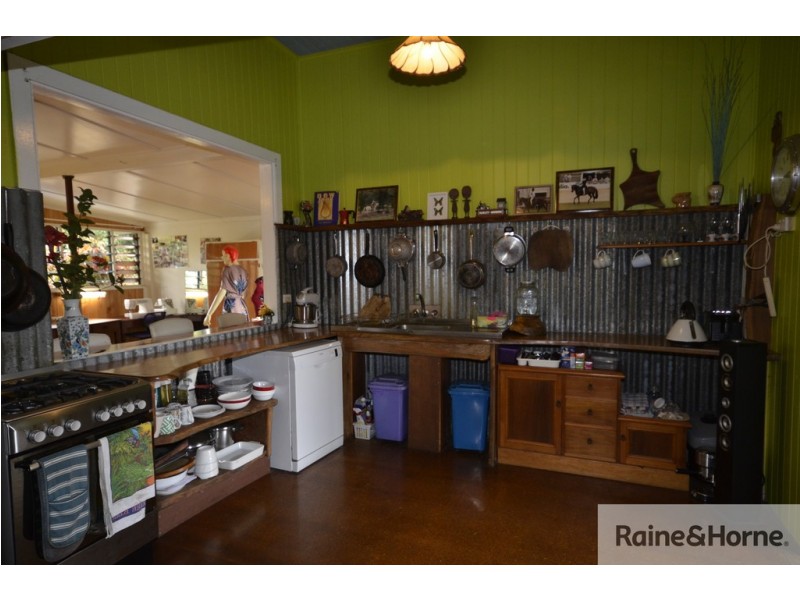 4 JACK STREET, Mossman QLD 4873