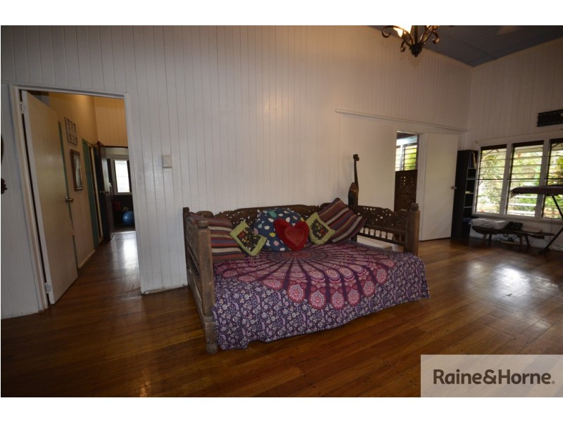 4 JACK STREET, Mossman QLD 4873