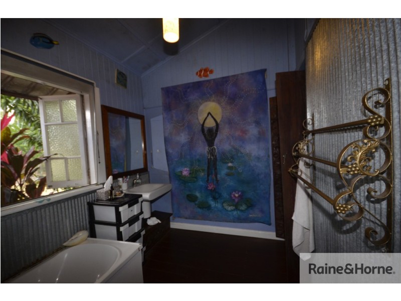 4 JACK STREET, Mossman QLD 4873