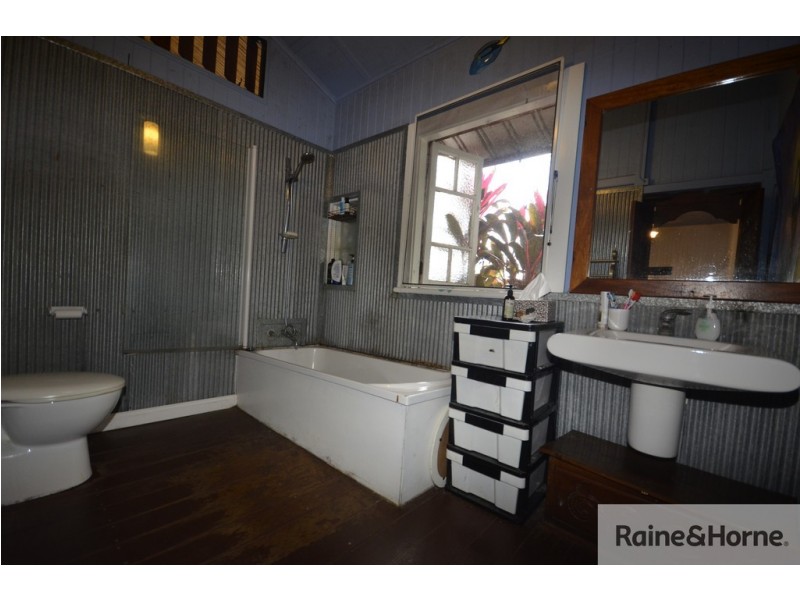 4 JACK STREET, Mossman QLD 4873