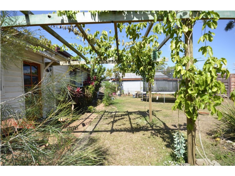 4 JACK STREET, Mossman QLD 4873