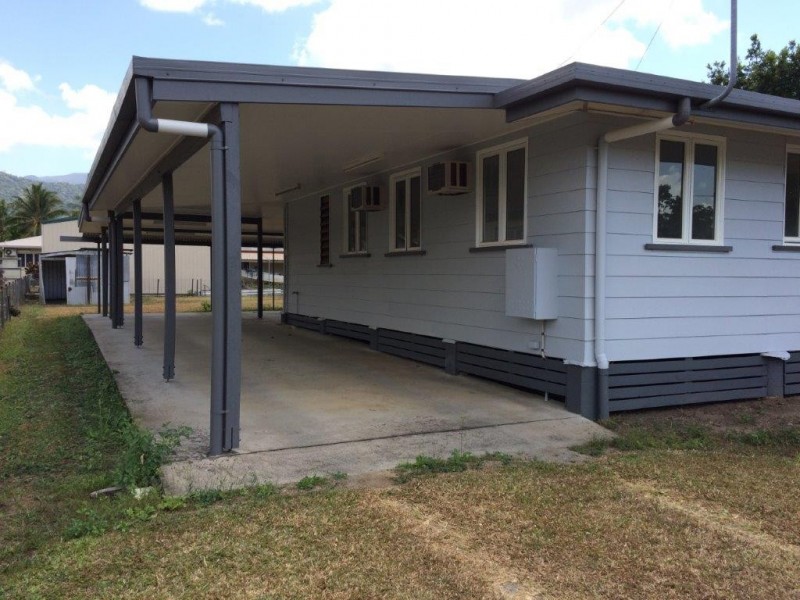 13 Owen Street, Mossman QLD 4873