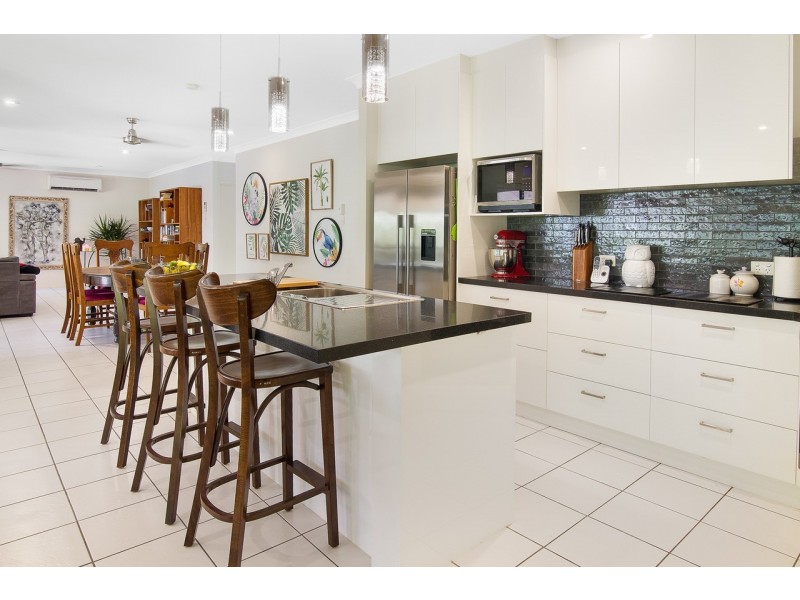 25 Endeavour Street, Port Douglas QLD 4877