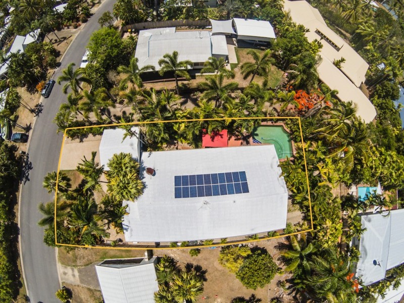 25 Endeavour Street, Port Douglas QLD 4877